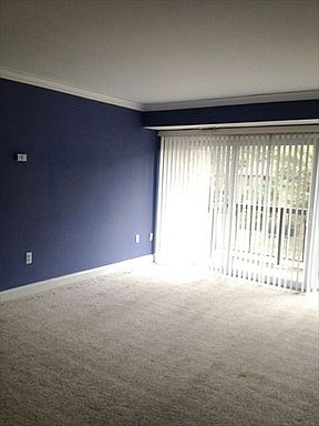 2nd image of 9718 Kingsbridge Dr APT 302