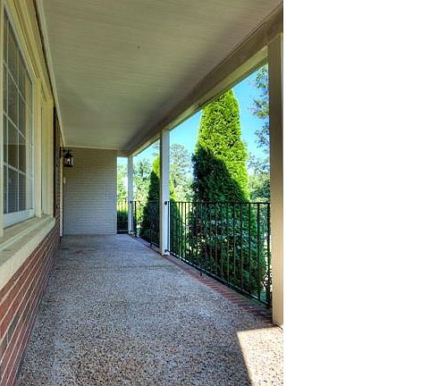 2nd image of 7427 Johnsonville Way