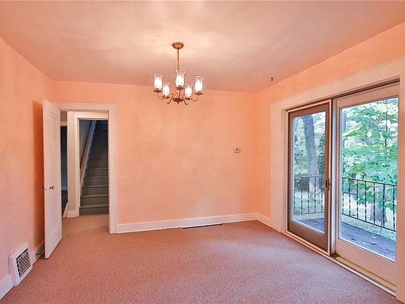5th image of 2643 Oak Park Blvd