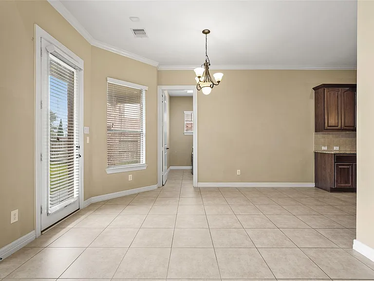 2515 Sentry Oak Way — Photo 10