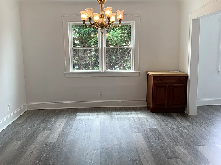 73 E Gouverneur Ave — Photo 3