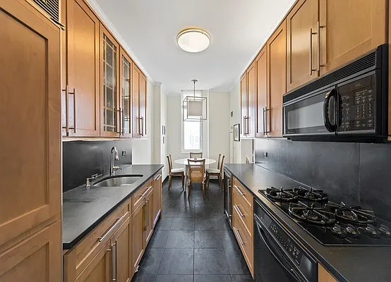 Rented by Warburg | media 39