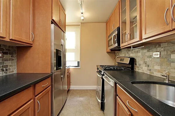 Sold by Citi Habitats | media 8