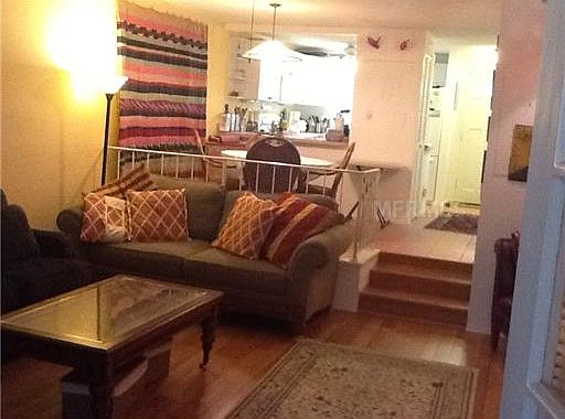 4th image of 705 W Venice Ave #B