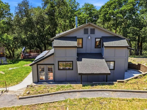 2713 Leslie Road, Santa Rosa, CA 95404