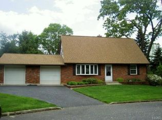 1365 Heather Cir E, Macungie, PA 18062