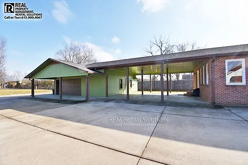 304 Jakes Ave Photo 1