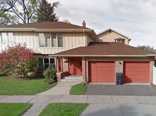 1315 Edgcumbe Rd, Saint Paul, MN 55116
