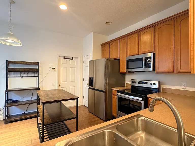 4212 Bismarck Palm Dr — Photo 12