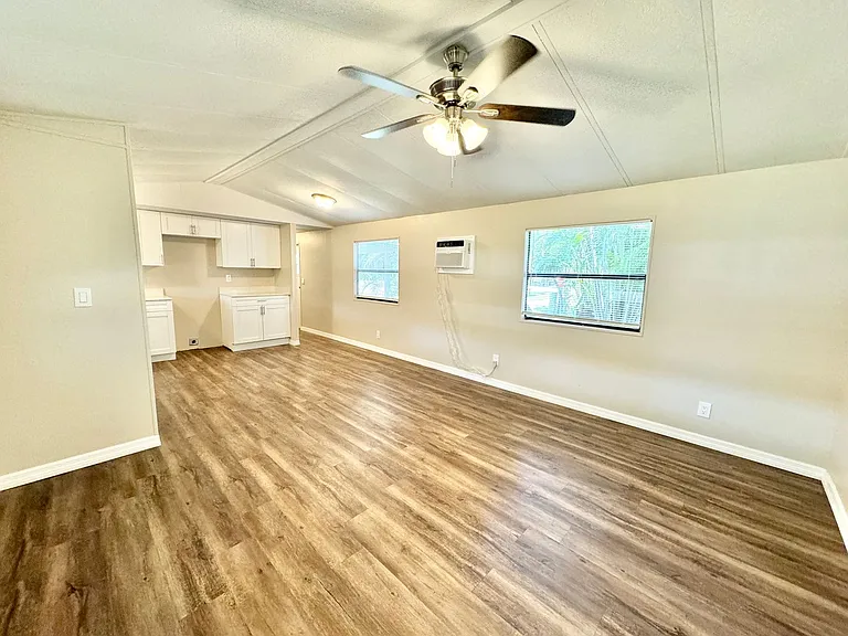 P (Henderson Creek - 1252 Henderson Creek Dr) — Photo 6