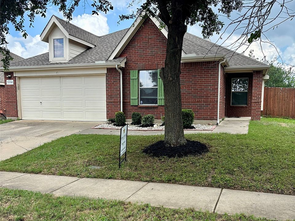 1st image of 13740 Village Vista Dr