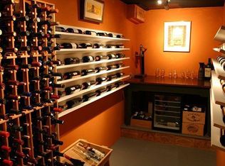 127 Amberleigh Dr, Silver Spring, MD 20905