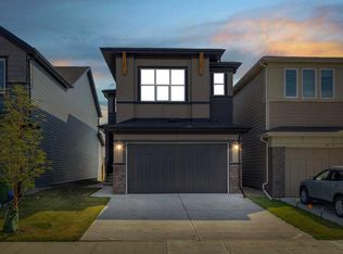 211 N Creekstone Row SW, Calgary, AB T2X 4Y4