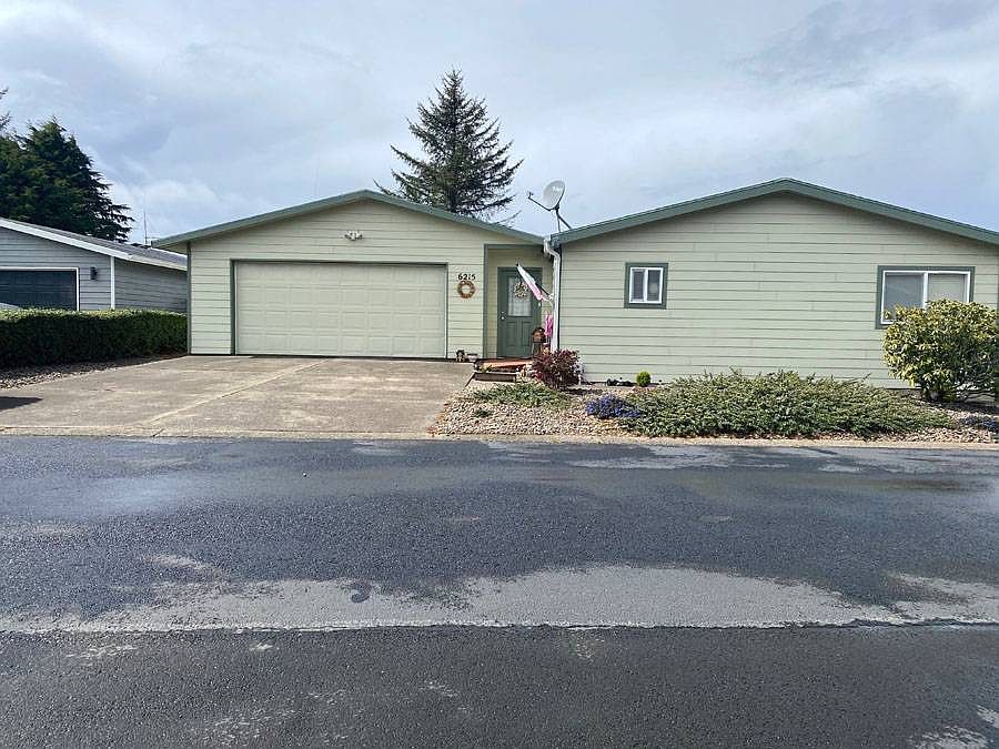 1st image of 6215 NE Deer Ln