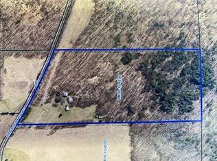 1242 Ebbs Corner Rd, New Milford, PA 18834