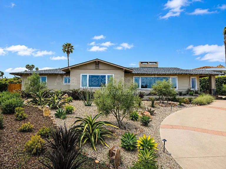 5940 La Jolla Mesa Dr — Photo 2