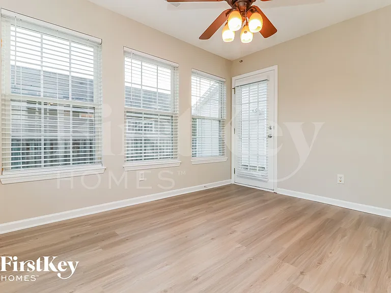 168 Jupiter Ln — Photo 10