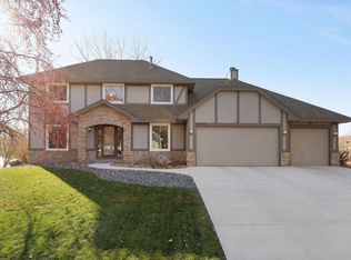 15740 Highview Dr, Apple Valley, MN 55124