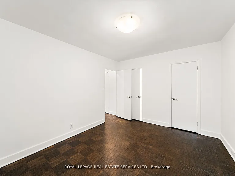 308 The Kingsway #110 — Photo 17