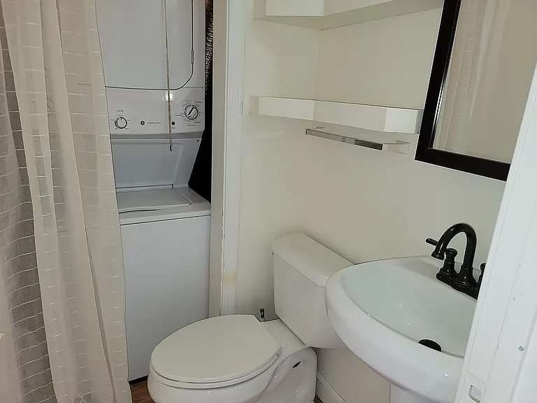 135 W Main St #5 — Photo 15