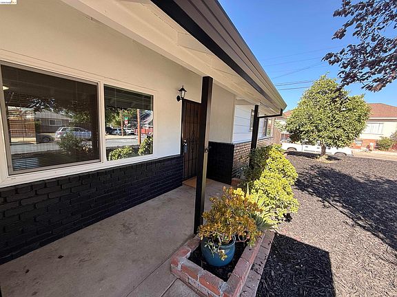 3rd image of 211 Bart Ave