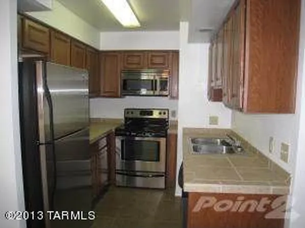 1810 E Blacklidge Dr, Tucson, AZ 85719