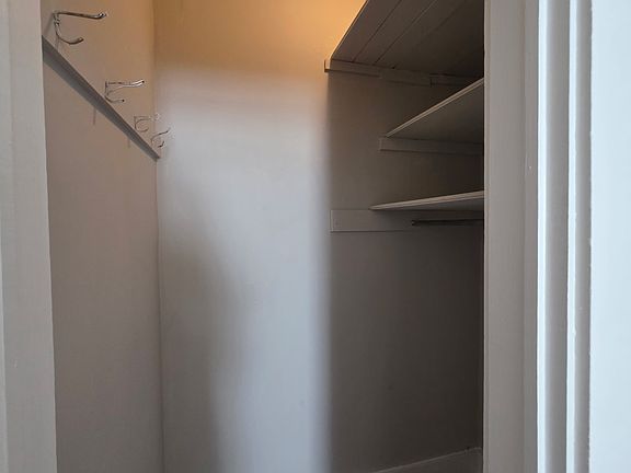 4th image of 3 E Main St #1