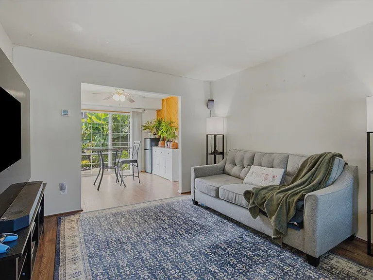 899 Holborn Ct #899 — Photo 16
