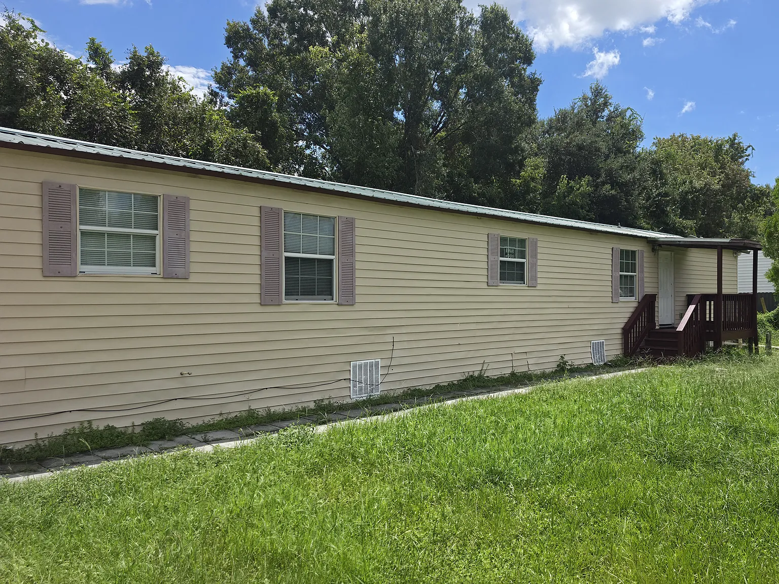 3 bed, 1300 sqft, $2,000 — Photo 1