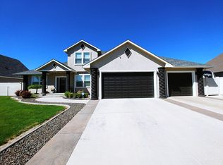 1020 S 91st Ave, Yakima, WA 98908
