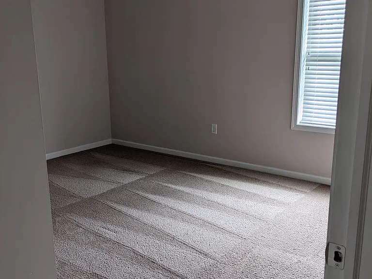 Oak Grove Apartments — Photo 7