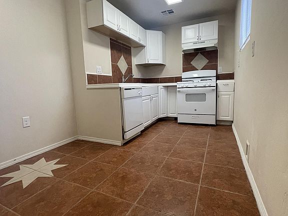 5th image of 634 33rd St #C