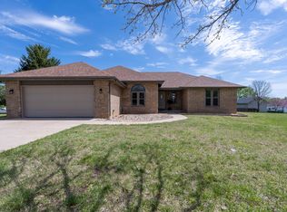 2600 S 14th Avenue, Ozark, MO 65721