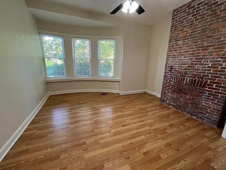 344 S Fairmount St — Photo 14