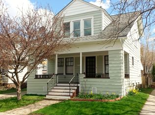 17905 Ingleside Rd, Cleveland, OH 44119