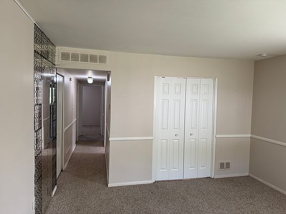 4th image of 7030 Continental Ave