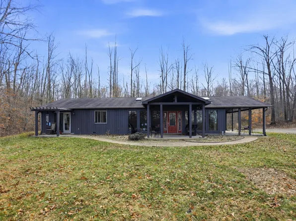 5832 E Mahalasville Rd, Morgantown, IN 46160