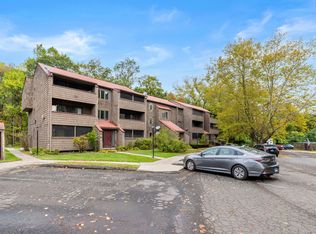 164 Towne House Rd #164, Hamden, CT 06514