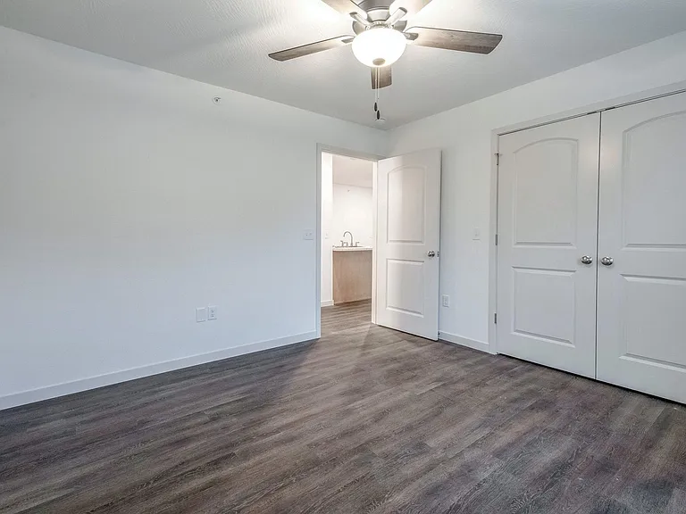 1 Bedroom at The Bend at Stone Creek Falls.