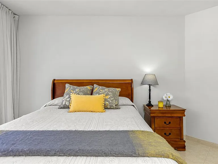 860 Ashford Ave #9 — Photo 22