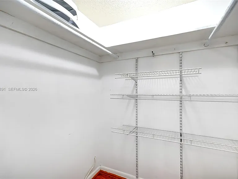 301 NE 14th Ave #702 — Photo 18