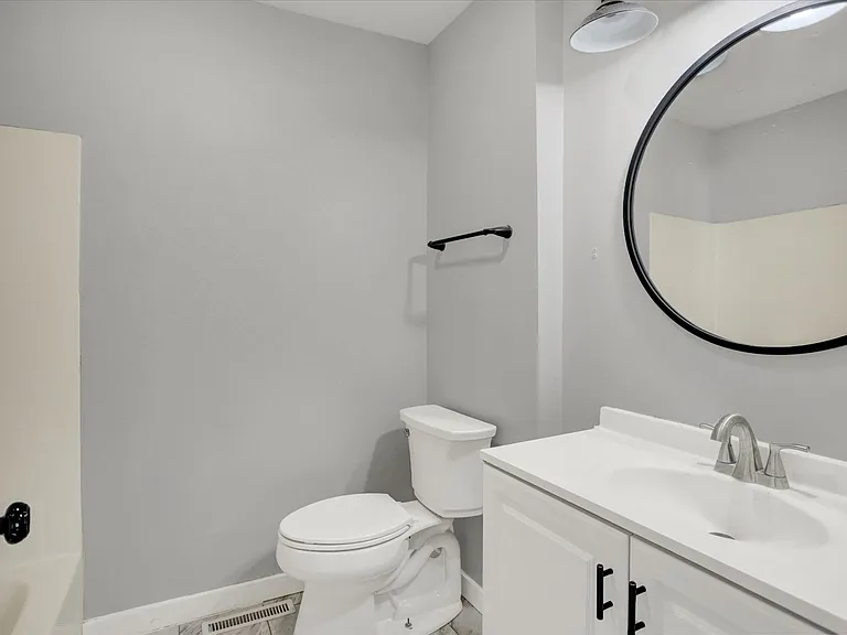 4709A Charles Rd — Photo 16