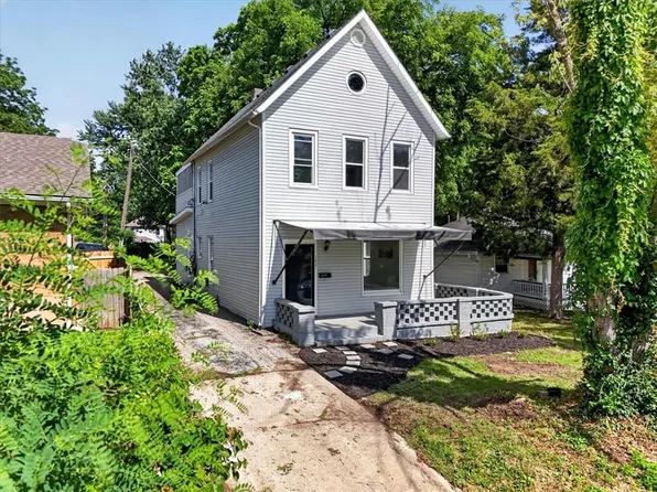 1821 S Sterling Ave, Independence, MO 64052