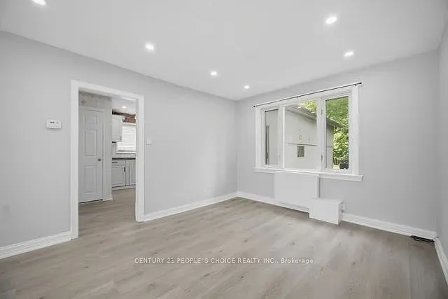 249 Burnhamthorpe Rd #-MAIN — Photo 16