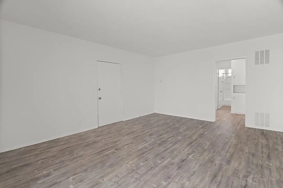 2 bed, 1.5 bath, $3,150 — Photo 4