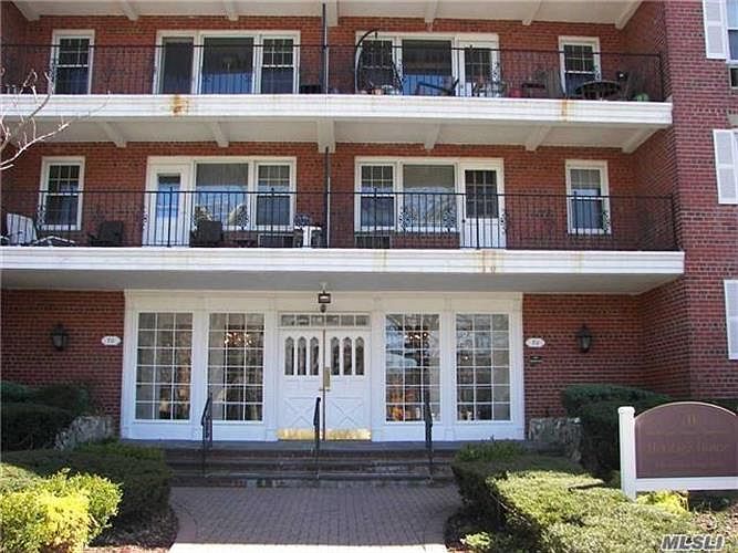 1st image of 70 N Grove St APT 3T