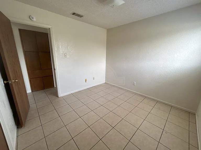 4209 Water St — Photo 17