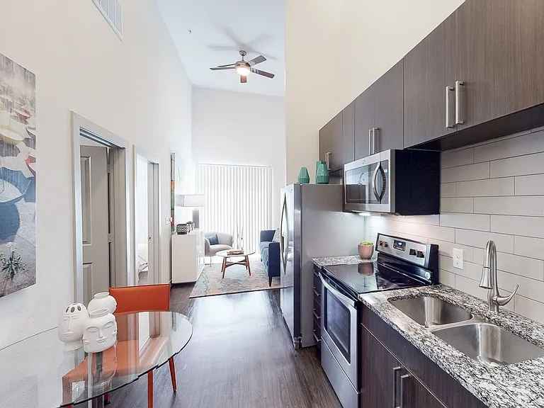 Rivera on Broadway Apartments — Photo 1