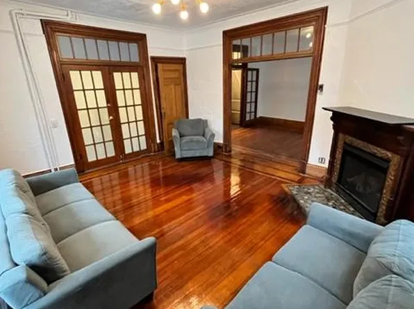 68 Caroline St APT 2, Saratoga Springs, NY 12866