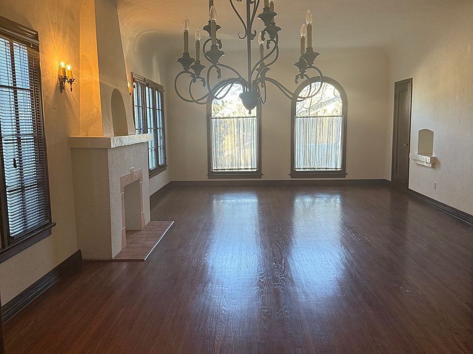 1st image of 843 Newport Ave